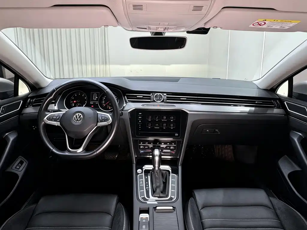 Magotan 2020 280TSI DSG Leading Edition