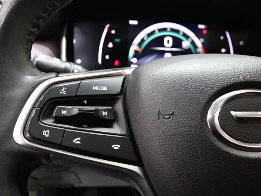 GAC Trumpchi M6 2023 PRO 270T DCT Luxury Edition