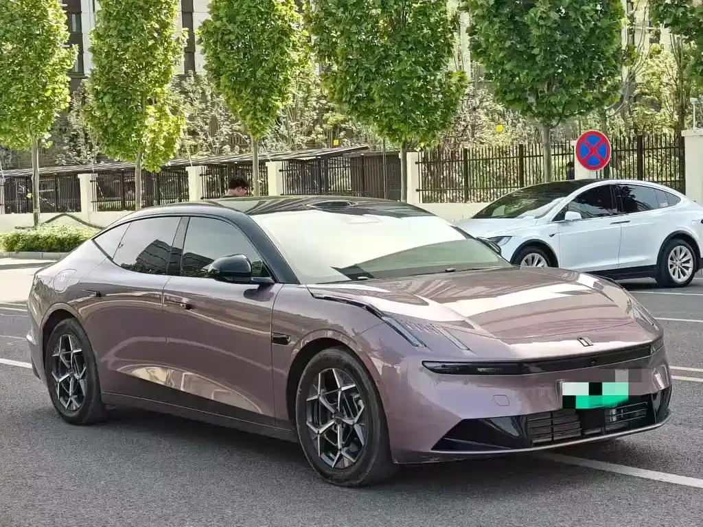 Lynk & Co 10 2025 240 AWD Ultra