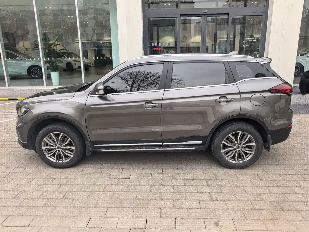 Geely Boyue 2020 1.8TD DCT Zhilian PRO
