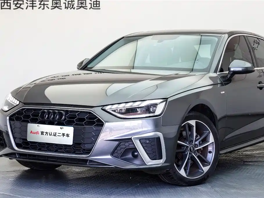Audi A4L 2022 40 TFSI Fashion Dynamic Edition