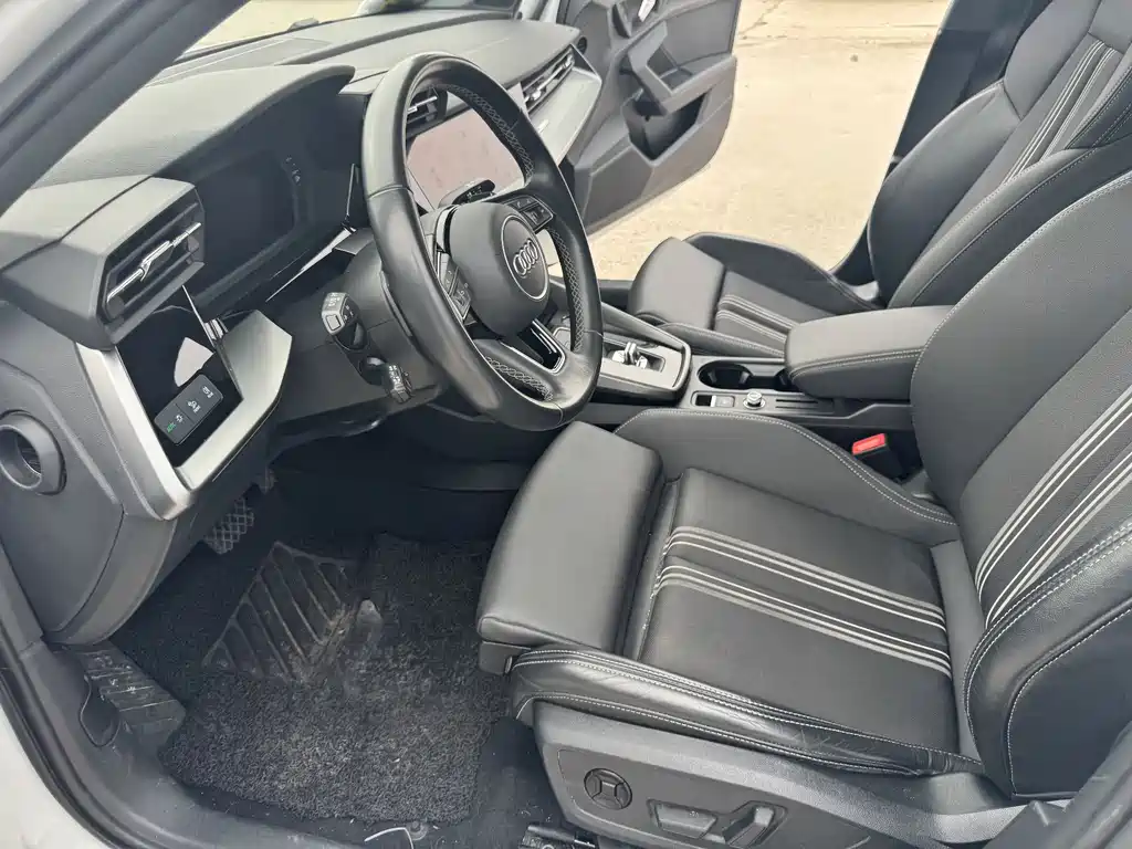 Audi A3 Sedan 35 TFSI Sport 2024