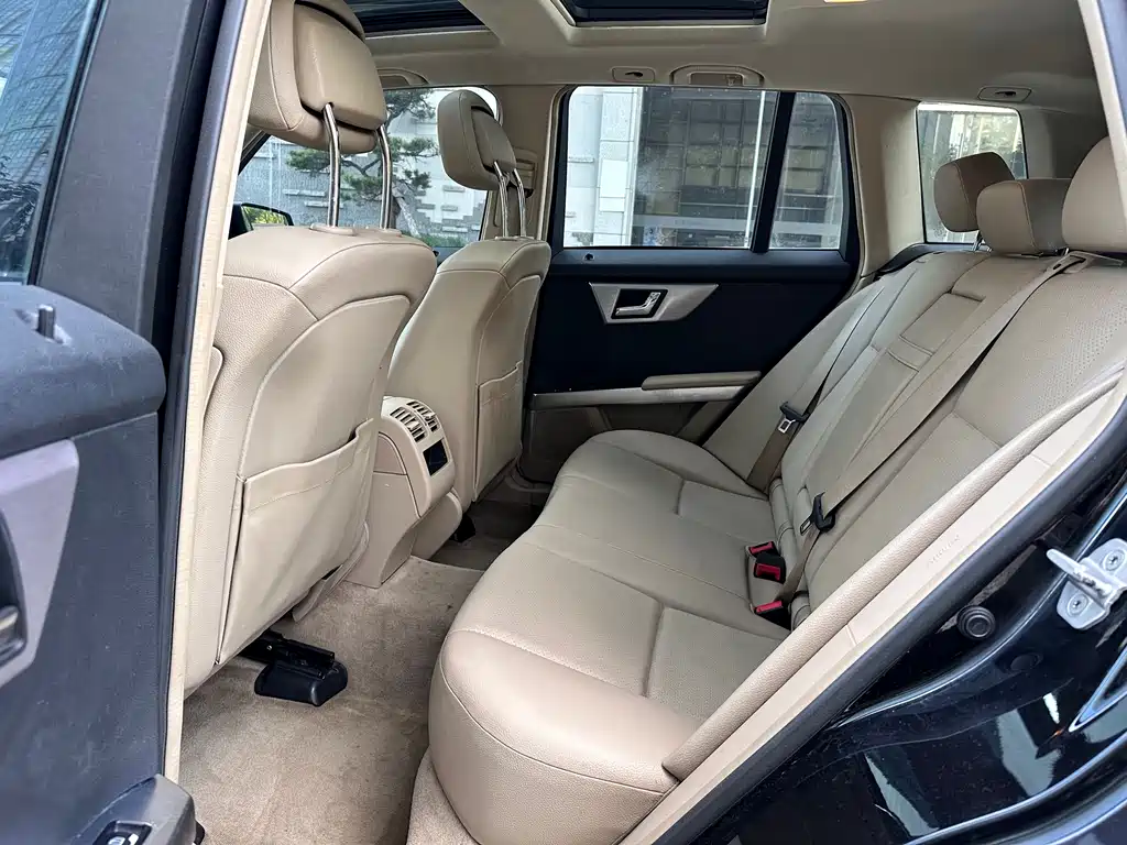 Mercedes-Benz GLK-Class 2011 GLK 300 4MATIC Fashion Edition
