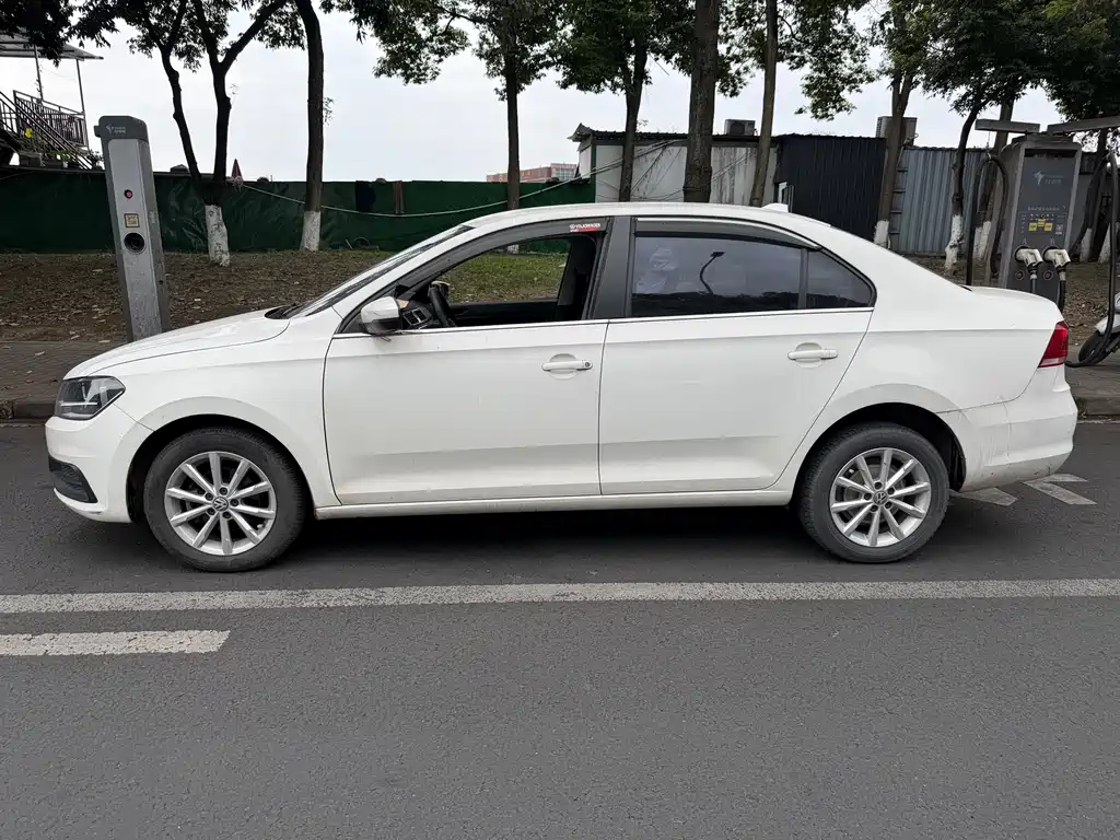 Santana 2016 1.6L Automatic Fengshang Edition