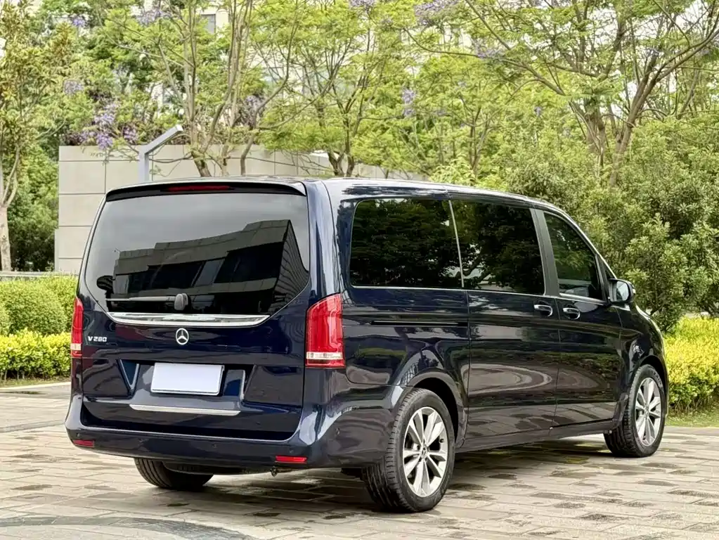 Mercedes-Benz V-Class 2021 V 260 Navigator Edition