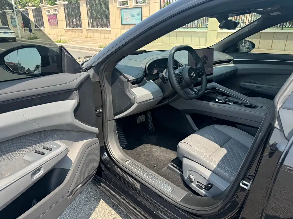 Zeekr 001 2024 WE Edition 95kWh AWD