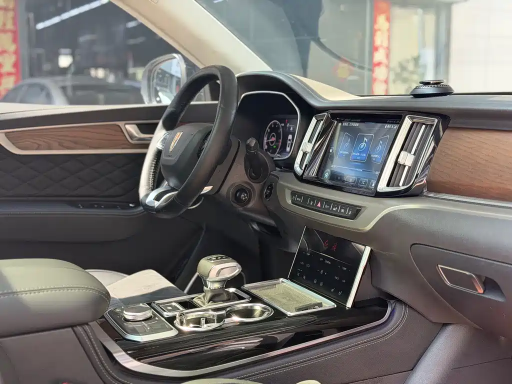 Hongqi HS7 2021 2.0T DCT 2WD Premium