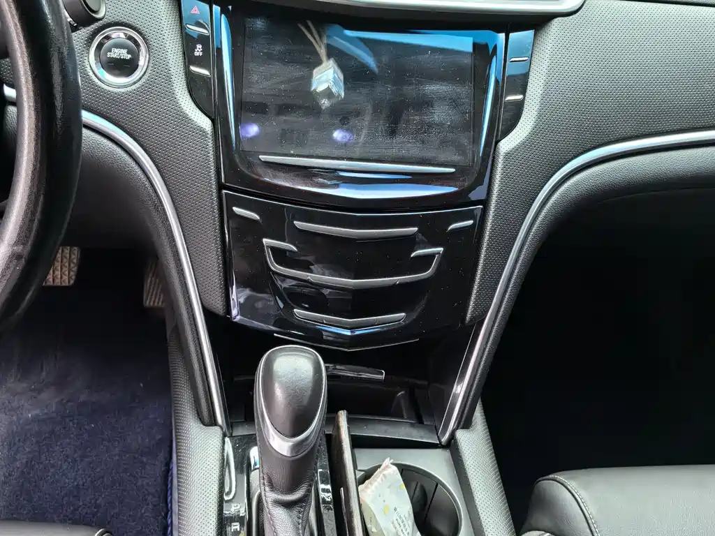 Cadillac XTS 2018 28T Tech