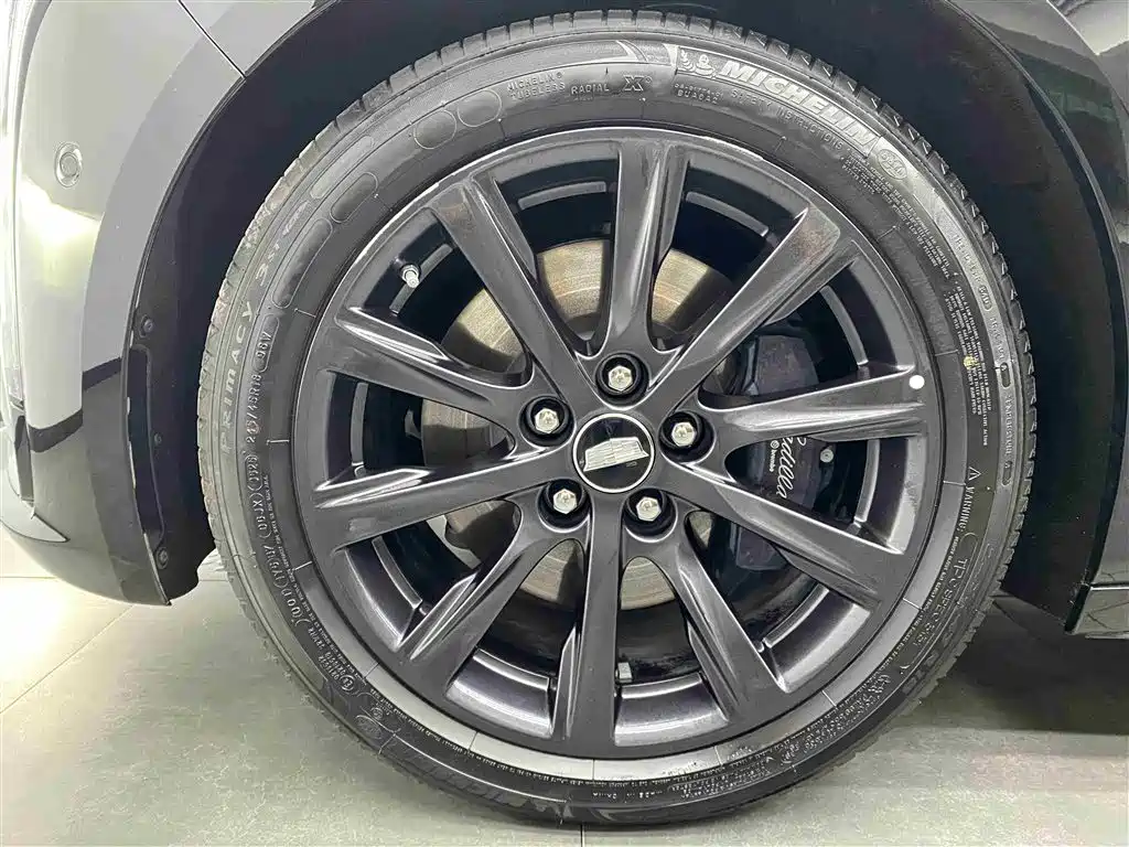 Cadillac CT5 2025 28T Track Performance Edition