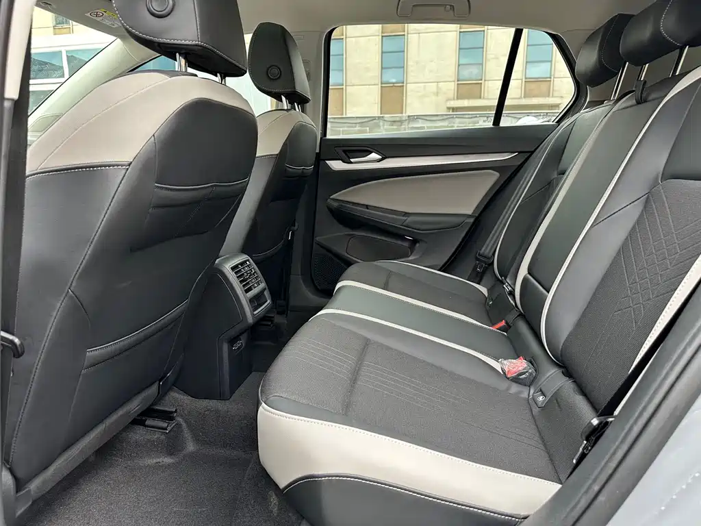 Volkswagen Golf 2021 280TSI DSG Pro
