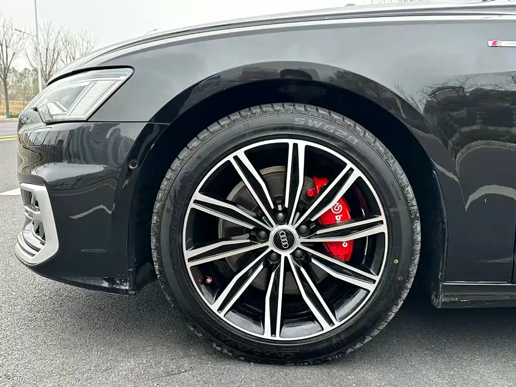 Audi A6L 2023 45 TFSI Selection Dynamic Edition