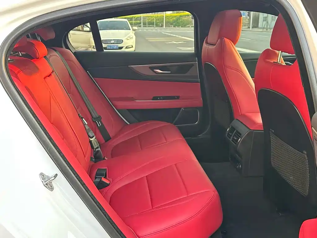 Jaguar XEL 2020 2.0T 200PS R-DYNAMIC S