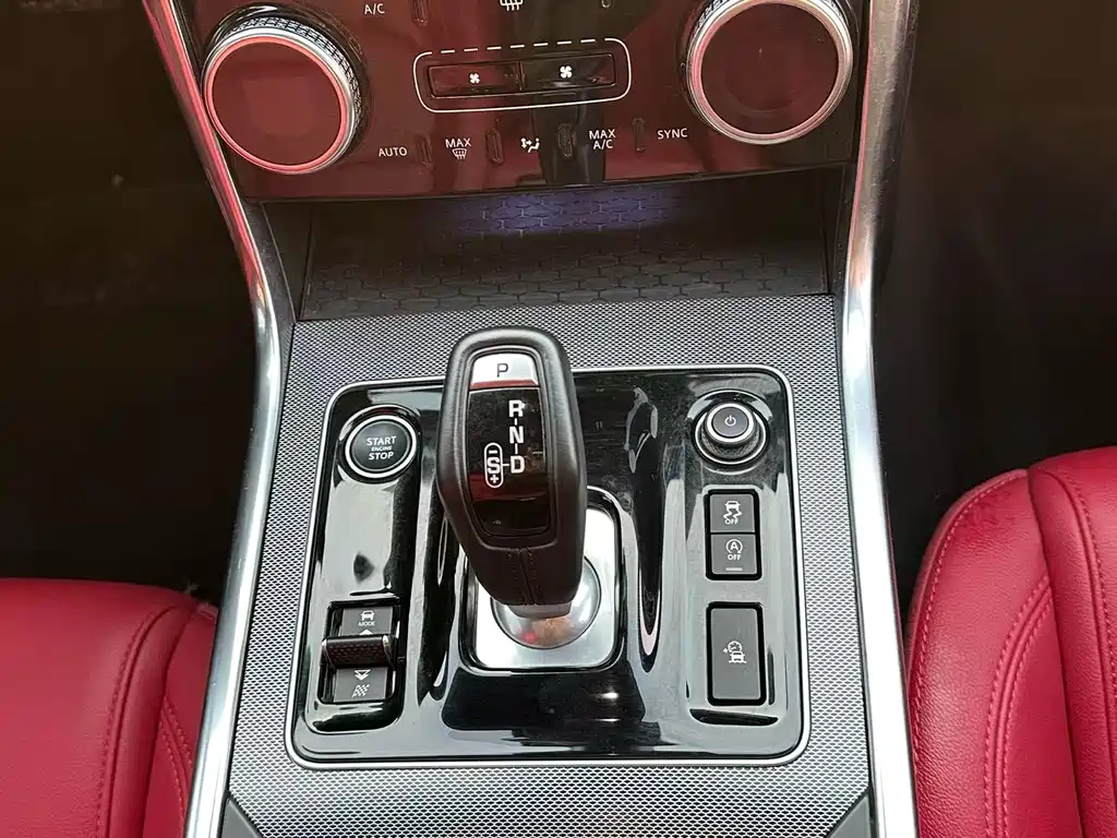 Jaguar XEL 2020 2.0T 200PS R-DYNAMIC S