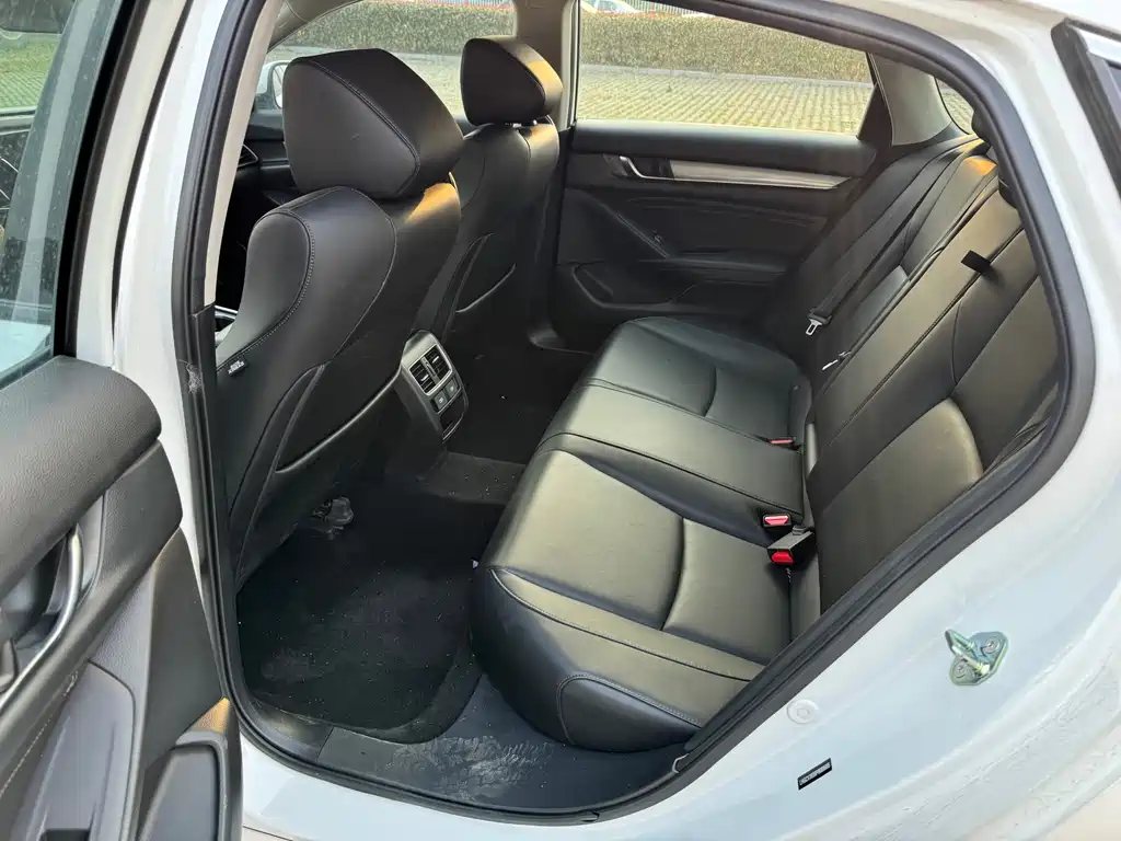 2022 Honda Accord Hybrid 2.0L Sharp Leading Edition