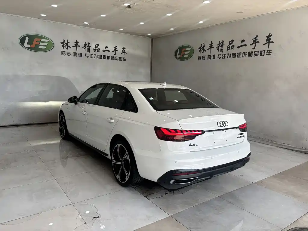 Audi A4L 2025 40 TFSI Luxury Dynamic B&O Star Night Edition