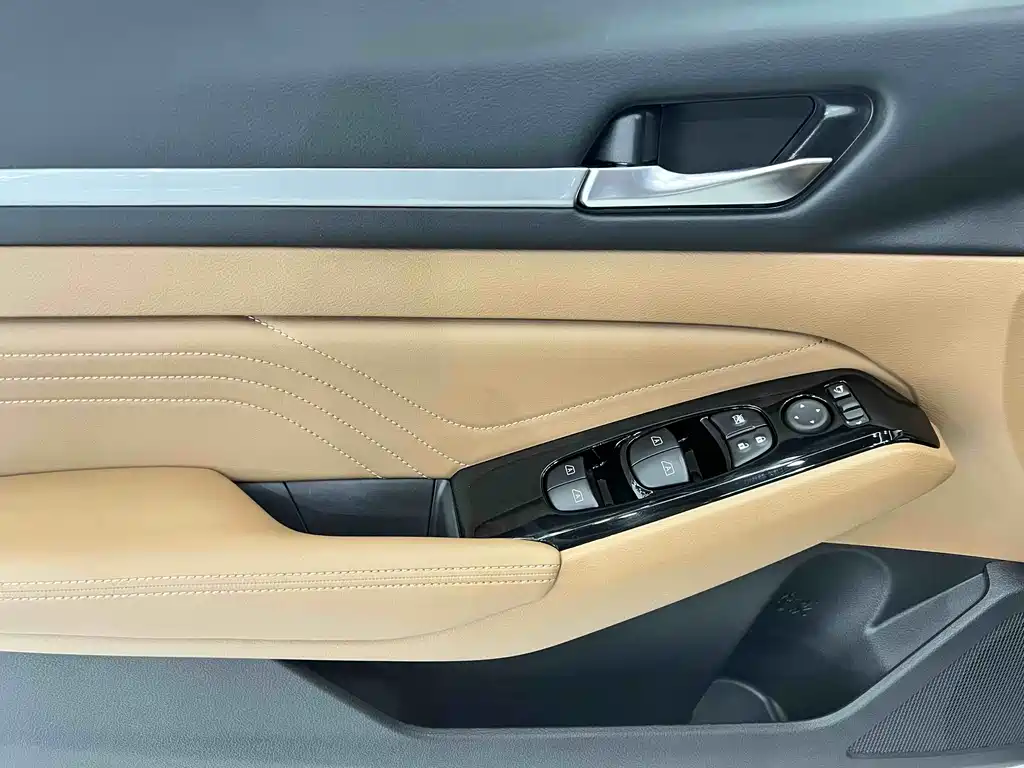 Nissan Altima 2022 2.0L XL-Upr Premium Edition