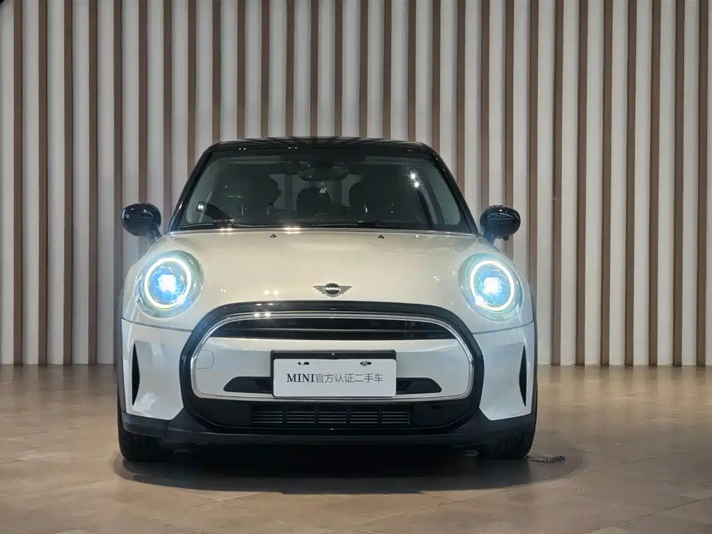 MINI Cooper Artist 2023