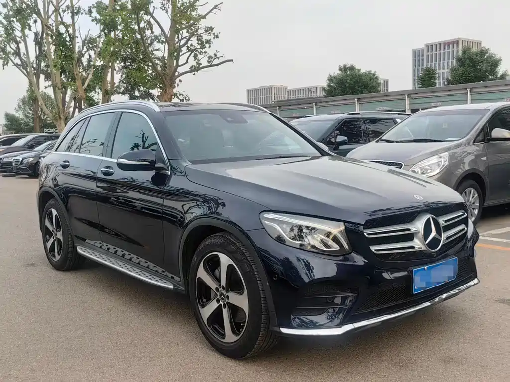Mercedes-Benz GLC 260 4MATIC Luxury 2018
