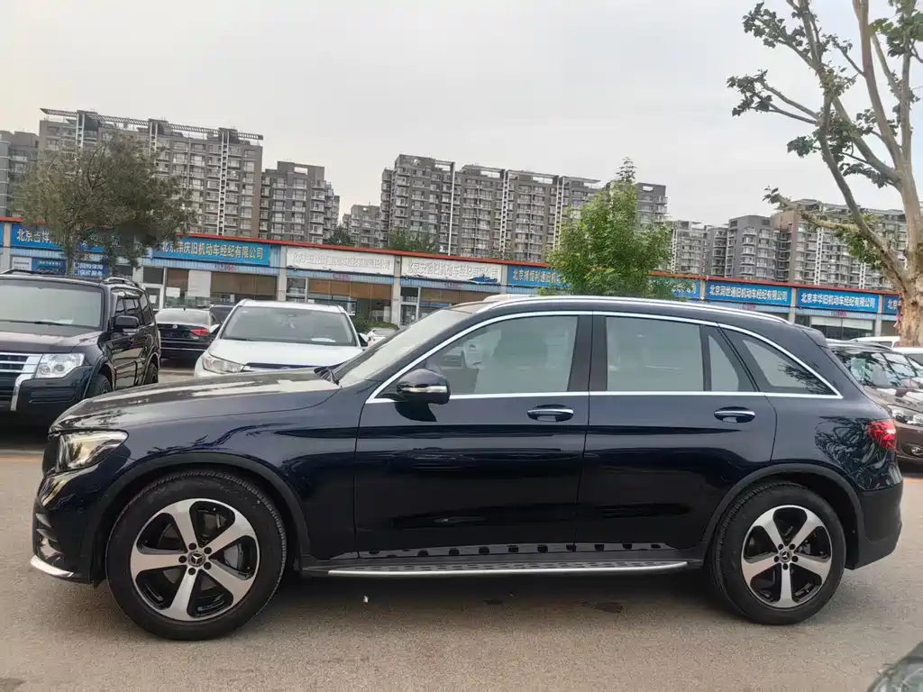 Mercedes-Benz GLC 260 4MATIC Luxury 2018
