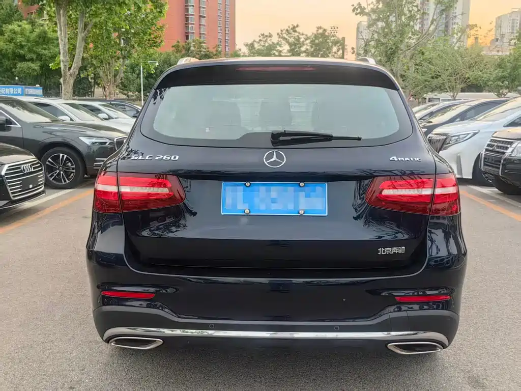 Mercedes-Benz GLC 260 4MATIC Luxury 2018