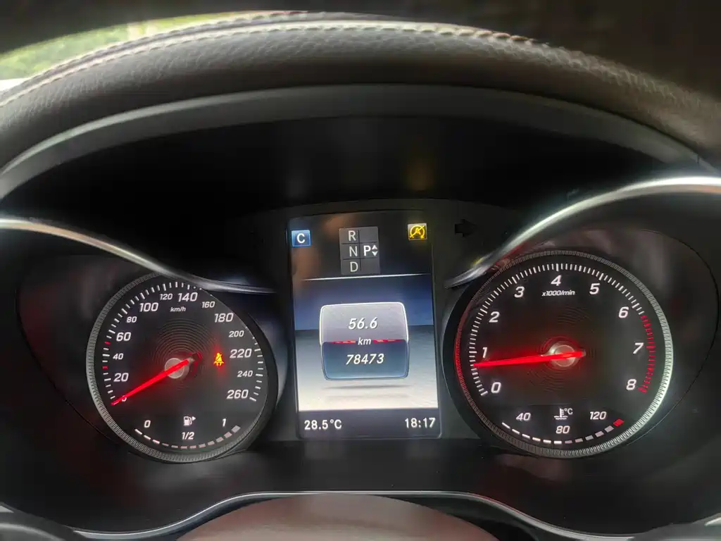 Mercedes-Benz GLC 260 4MATIC Luxury 2018