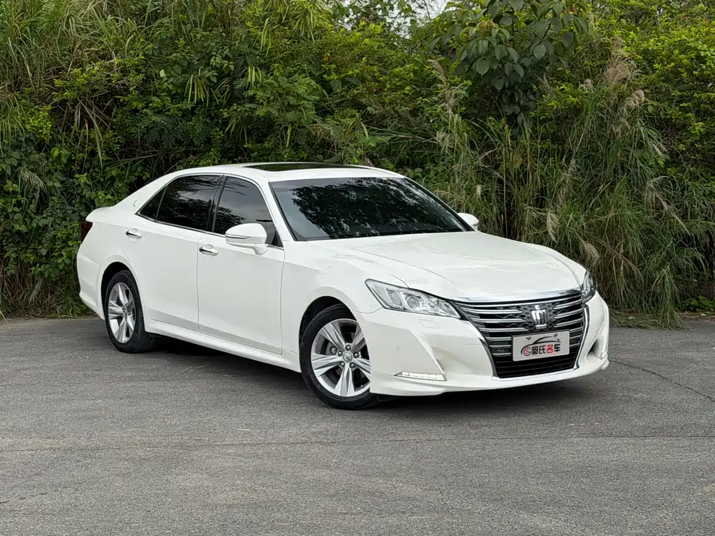 Toyota Crown 2015 2.0T Fashion Edition