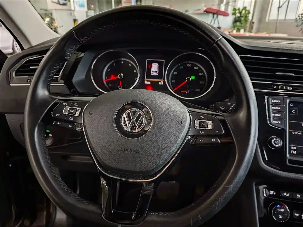 Volkswagen Tiguan L 2017 380TSI Automatic 4WD Luxury Edition