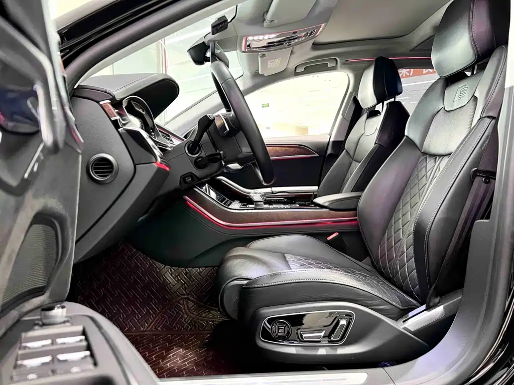 Audi A8L 50 TFSI quattro