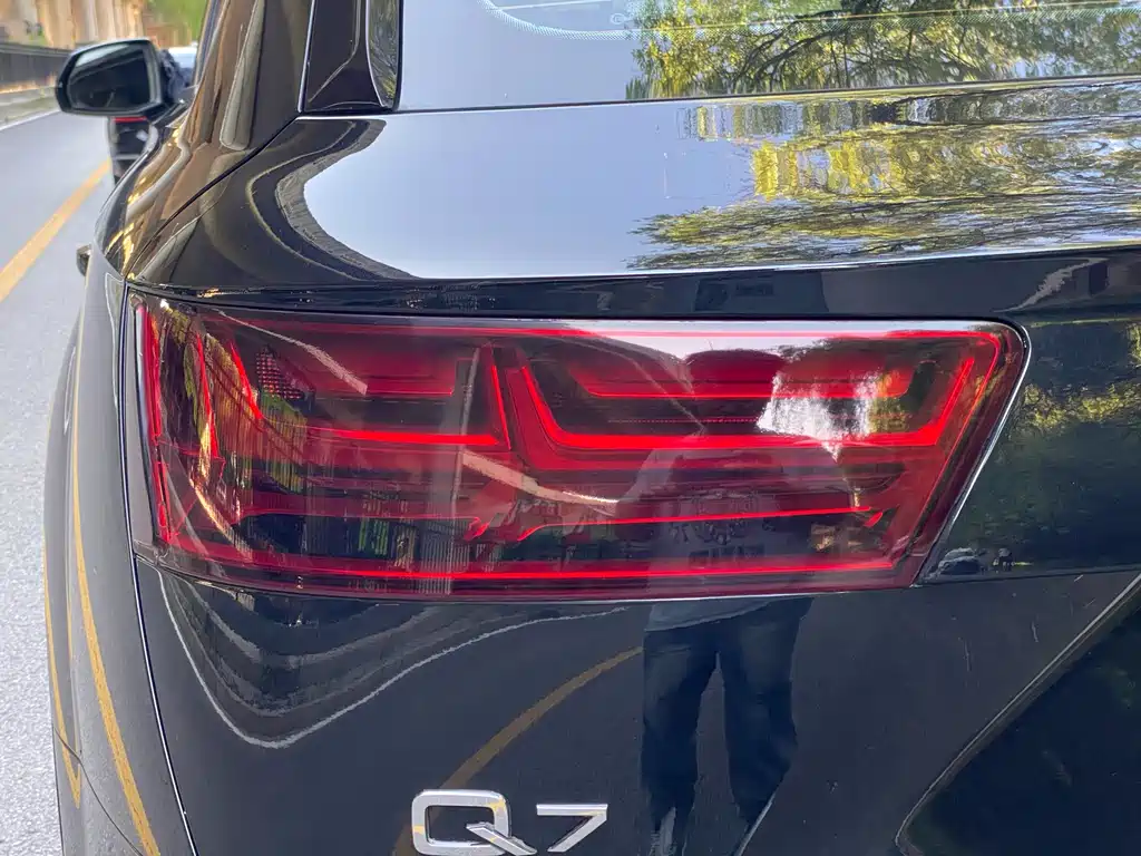 Audi Q7 e-tron 2019 55 e-tron