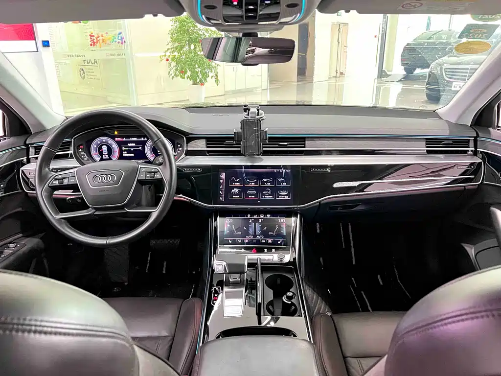 Audi A8L 50 TFSI quattro Comfort Plus 2019