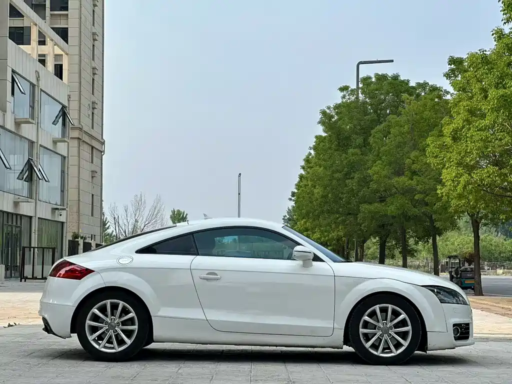 Audi TT 2011 TT Coupe 2.0TFSI
