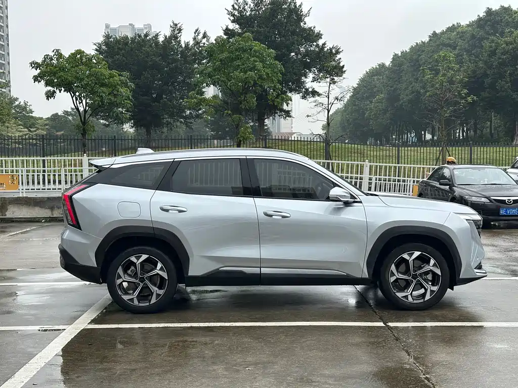 Geely Boyue L 2023 1.5TD DCT Prestige Edition