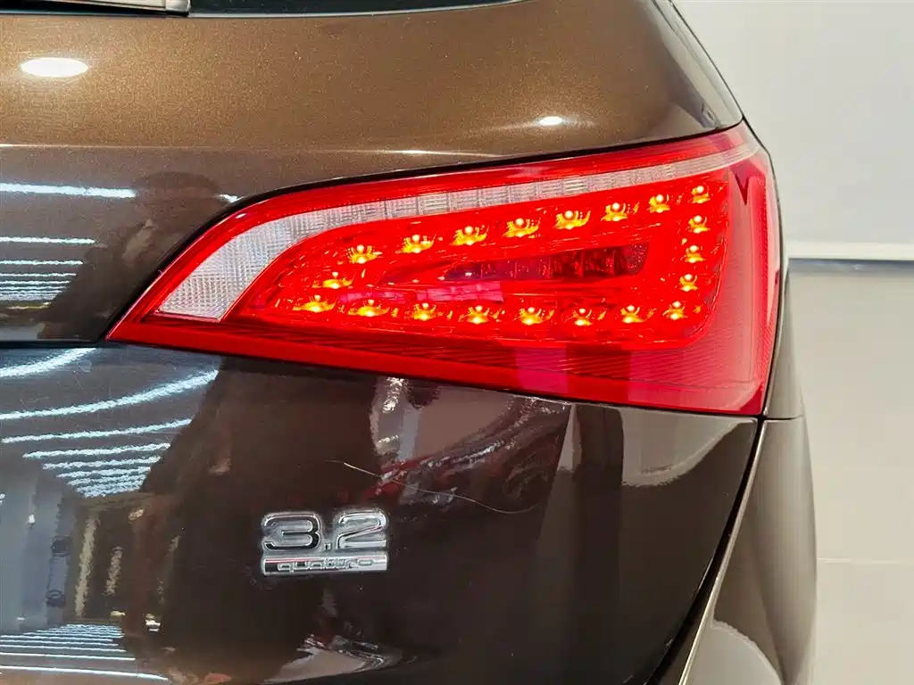 Audi Q5 2010 3.2 FSI Sport Edition