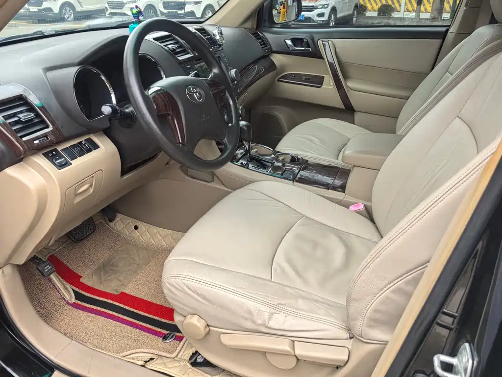 Toyota Highlander 2012 2.7L FWD 7-Seater Elite Edition
