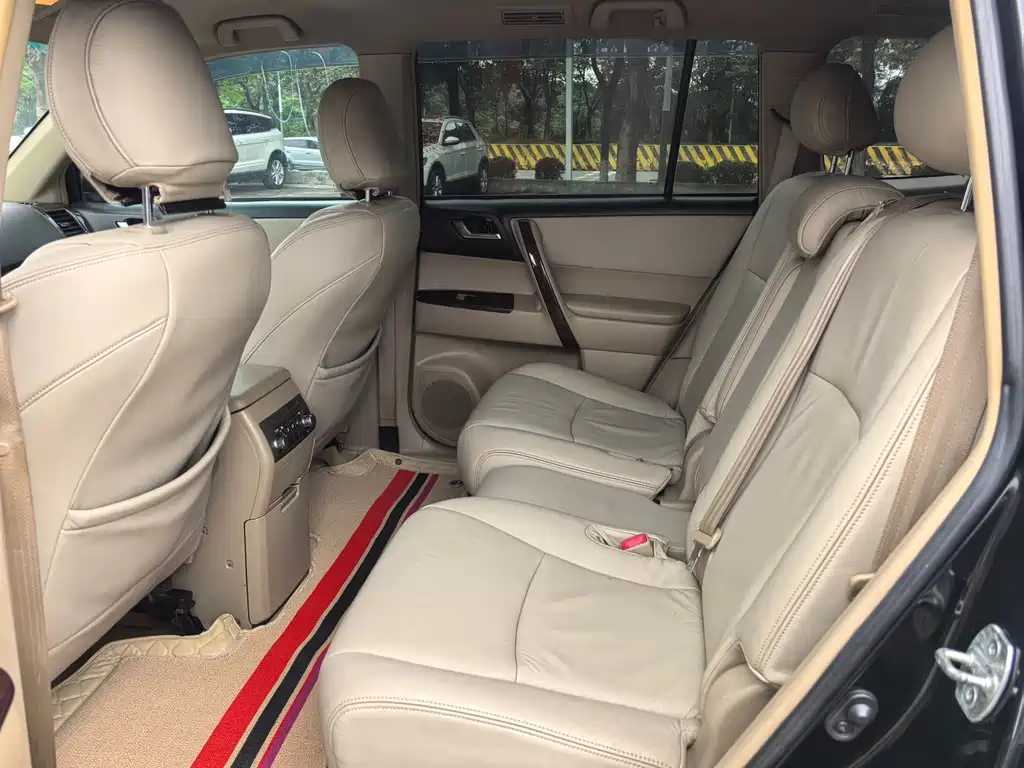 Toyota Highlander 2012 2.7L FWD 7-Seater Elite Edition