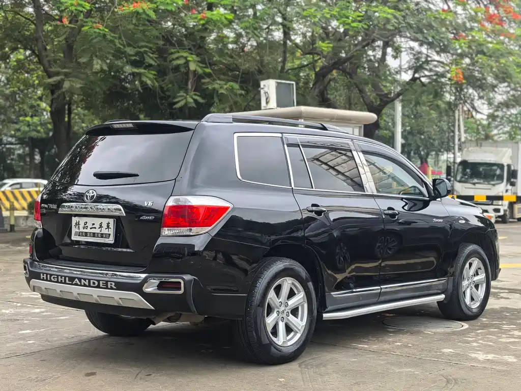 Toyota Highlander 2012 2.7L FWD 7-Seater Elite Edition