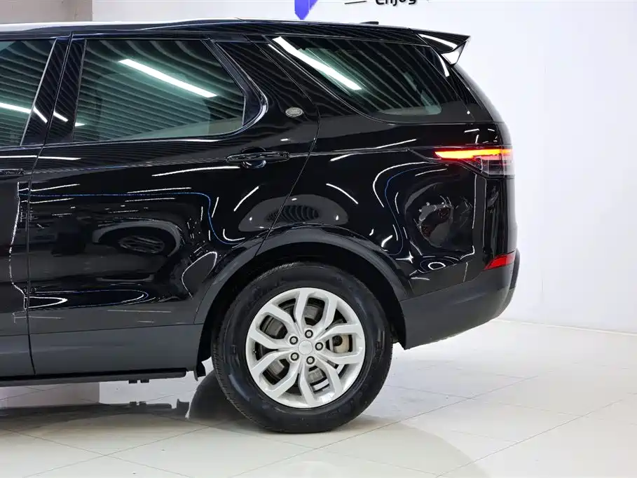 Land Rover Discovery 2018 3.0 SC V6 SE