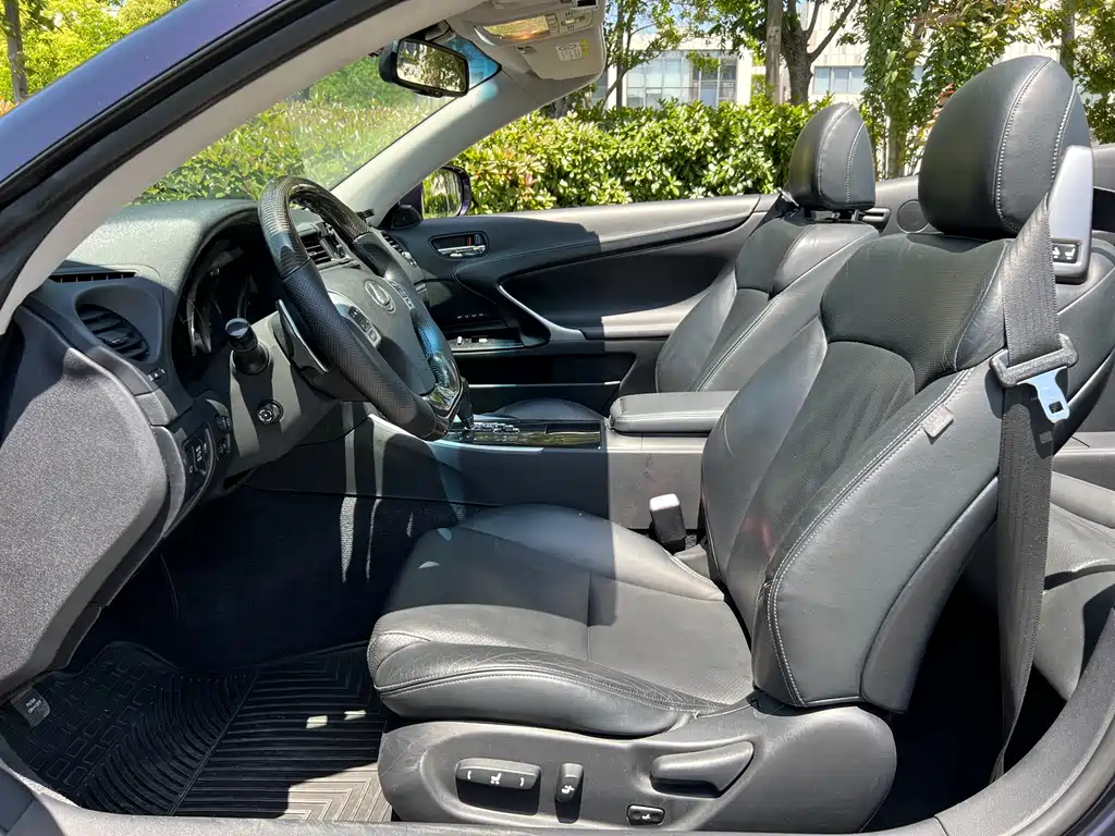 Lexus IS 2011 250C