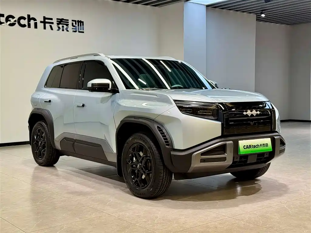 Titan 3 2025 501KM RWD Max