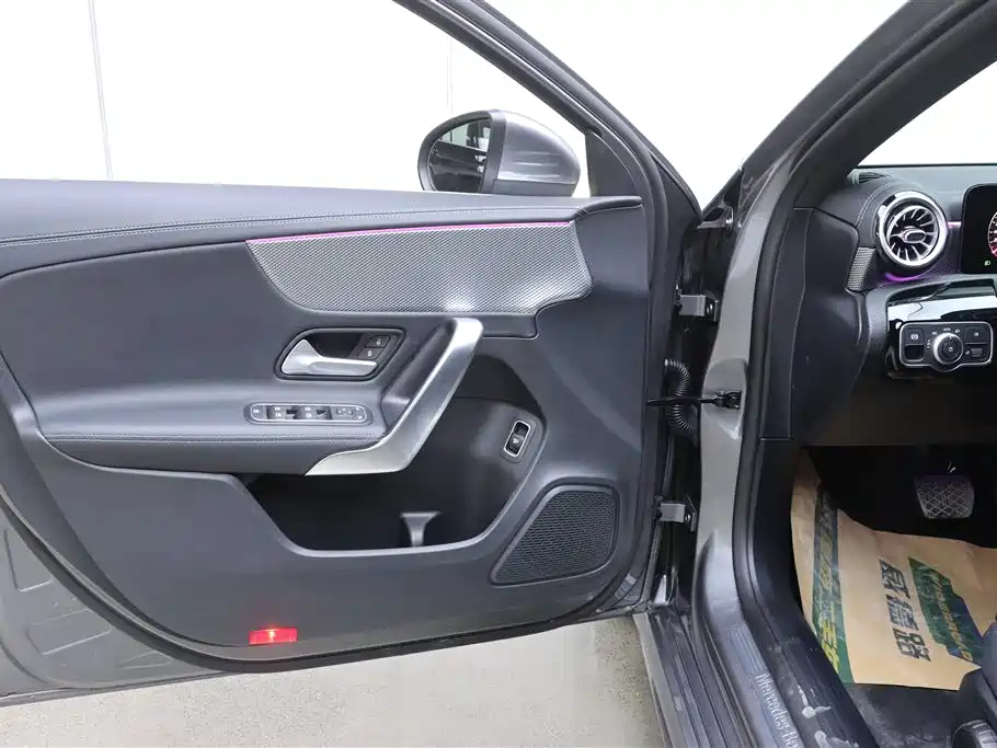 Mercedes-Benz A-Class 2025 A 180 L