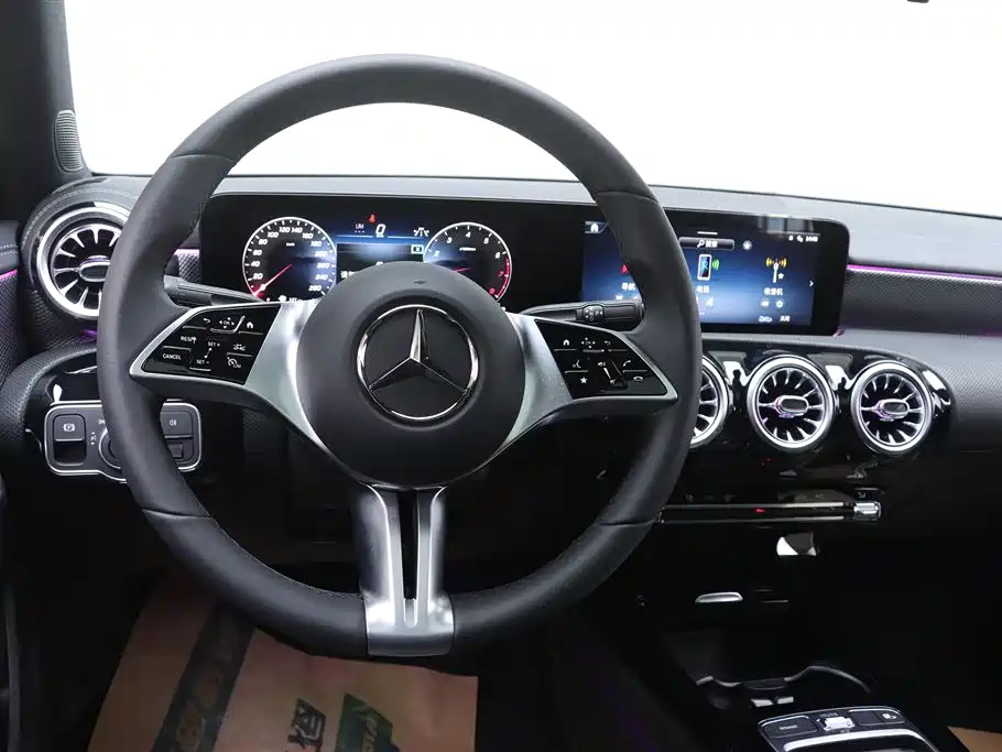 Mercedes-Benz A-Class 2025 A 180 L