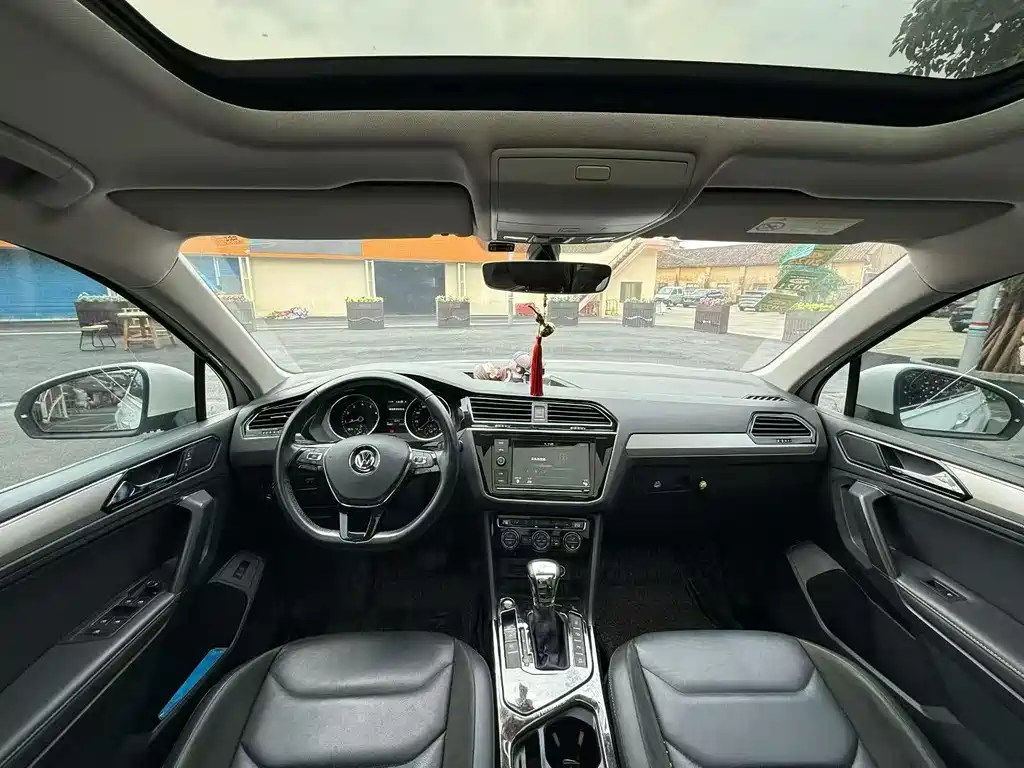 Volkswagen Tiguan L 2019 330TSI Auto 2WD Intelligent Dynamic Luxury Edition China VI