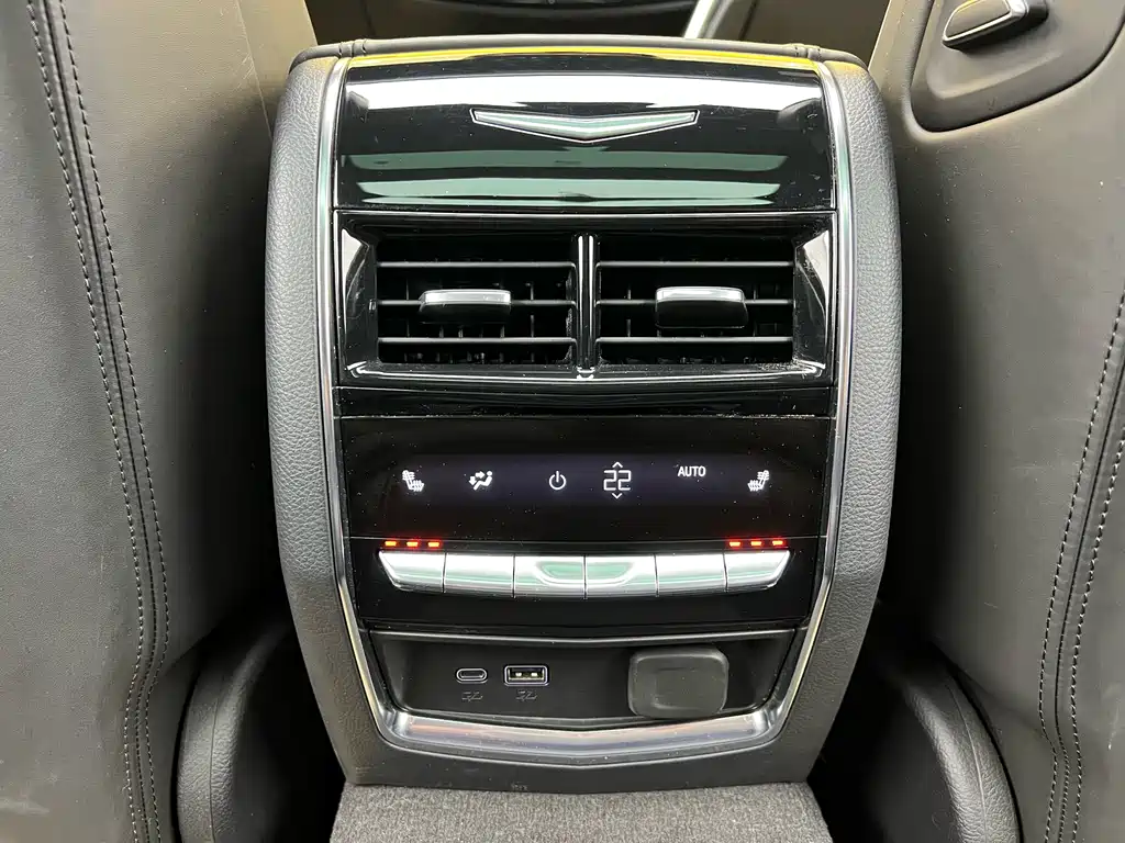 Cadillac CT6 2023 28T Premium Model