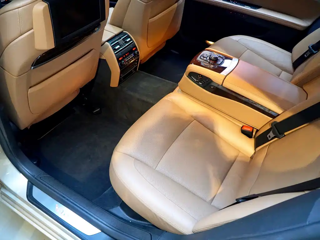 BMW 7 Series 2010 760Li