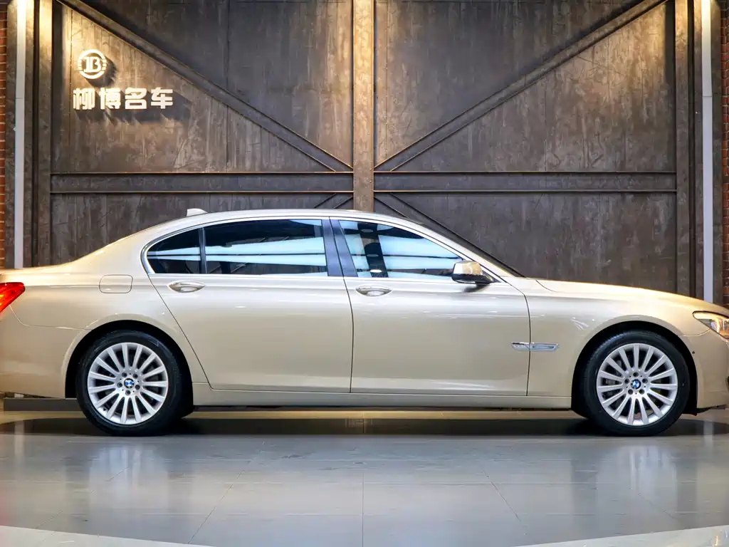 BMW 7 Series 2010 760Li