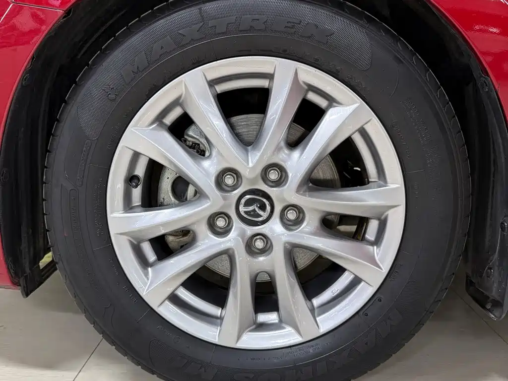 Mazda 3 Axela 2014 Sedan 1.5L Manual Comfort