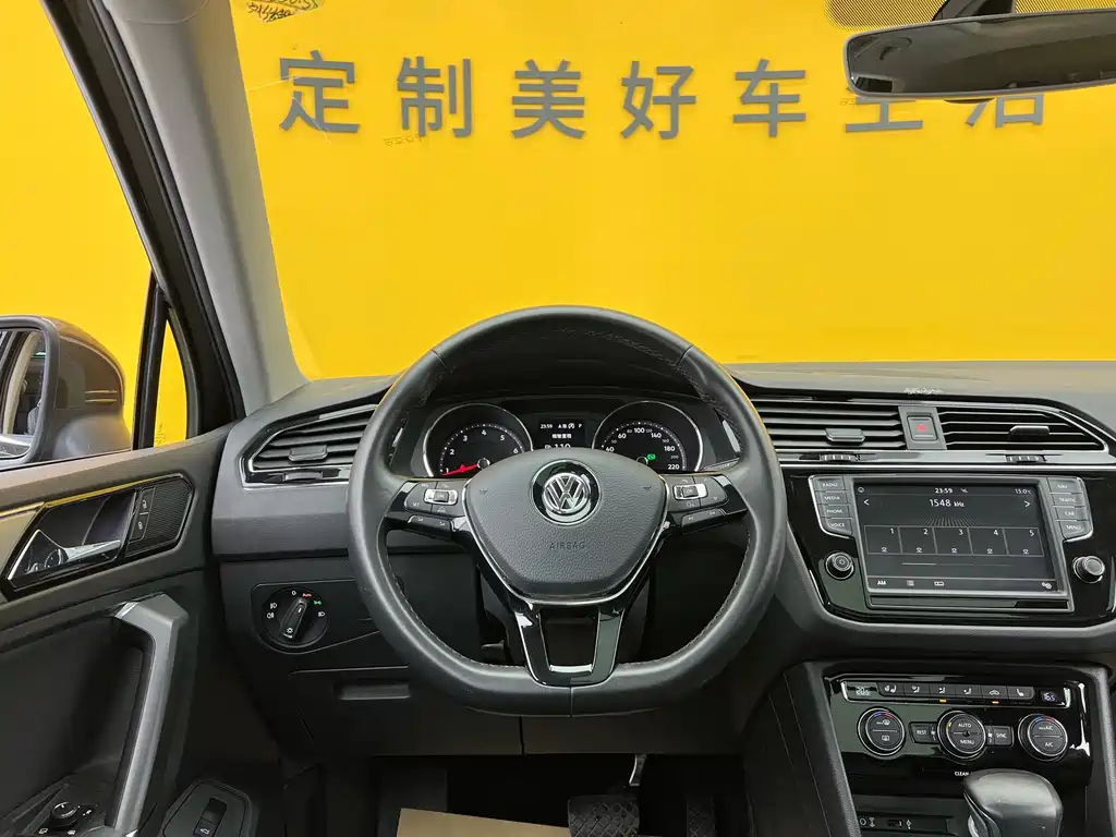 Volkswagen Tiguan L 2017 330TSI Automatic FWD Flagship Edition