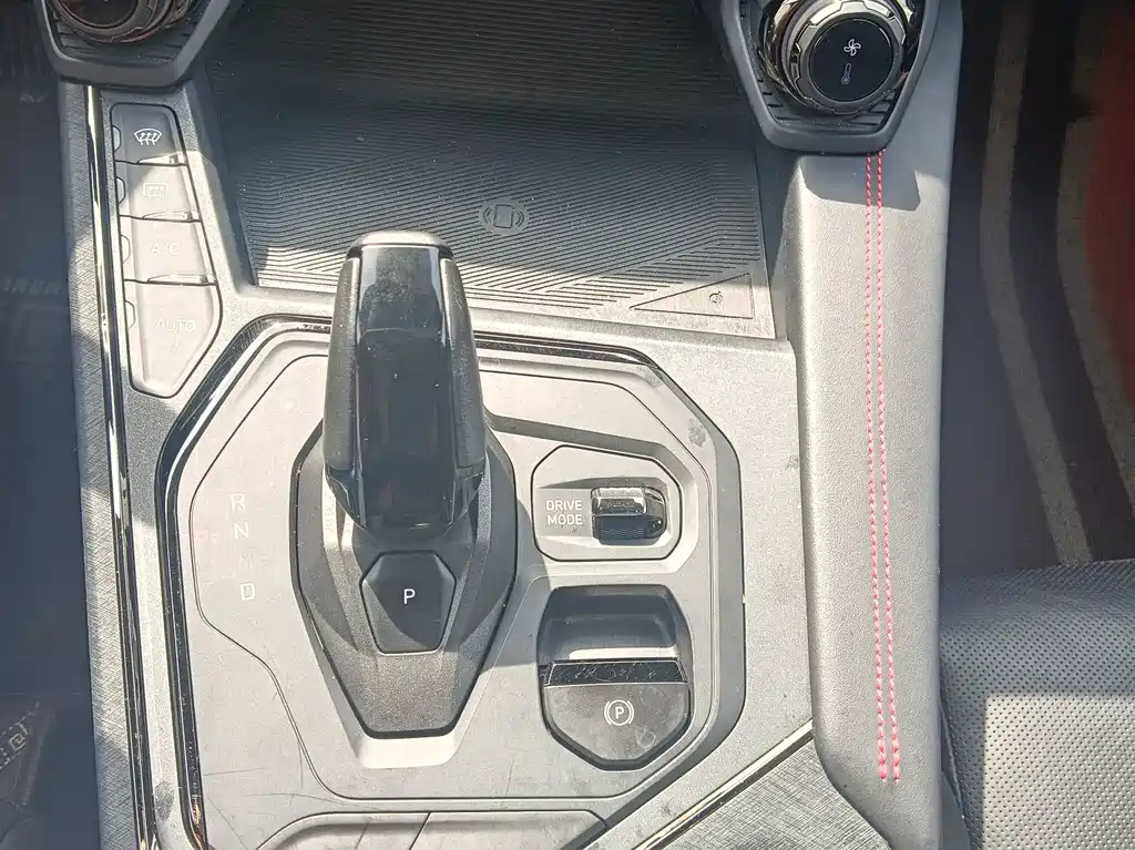 Lynk & Co 05 2020 2.0TD AWD Halo