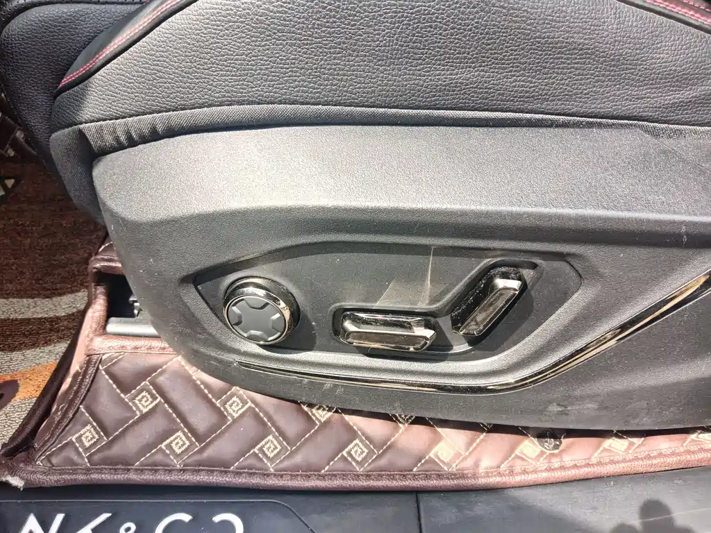 Lynk & Co 05 2020 2.0TD AWD Halo