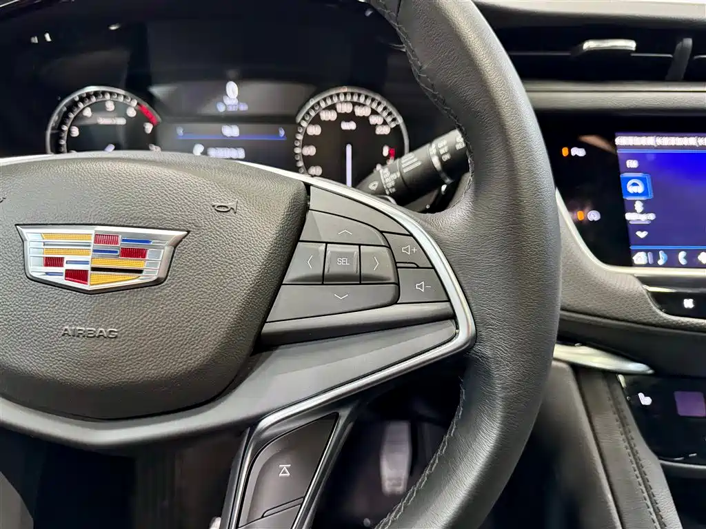 Cadillac XT5 2024 2.0T FWD Fashion Edition
